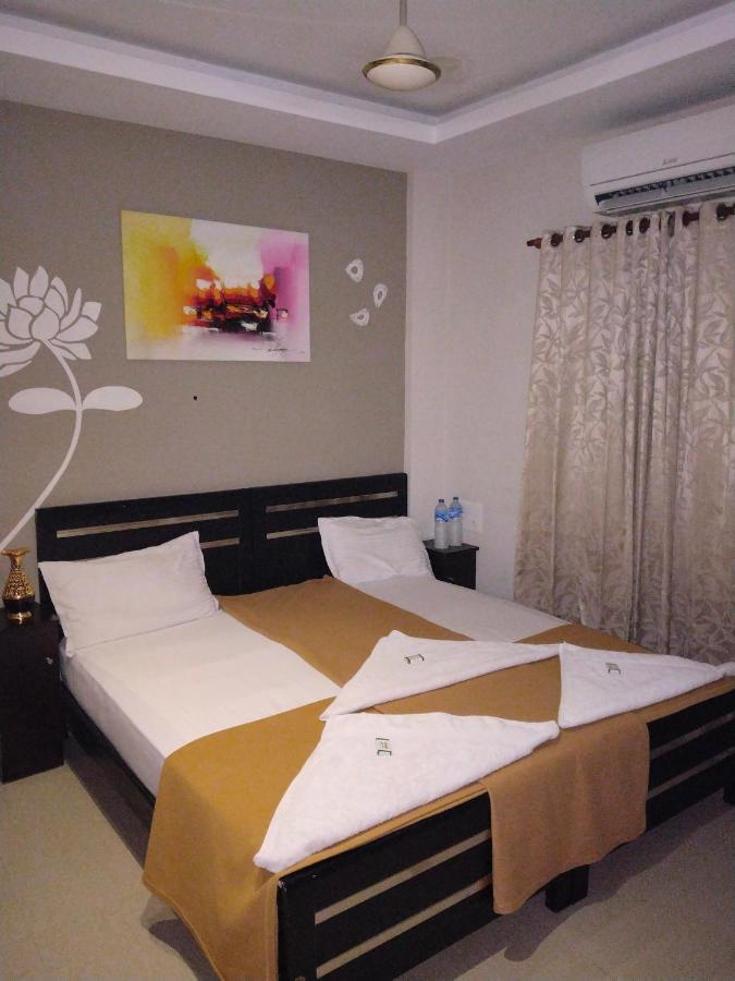 Hotel Metro Residency Kochi Zewnętrze zdjęcie