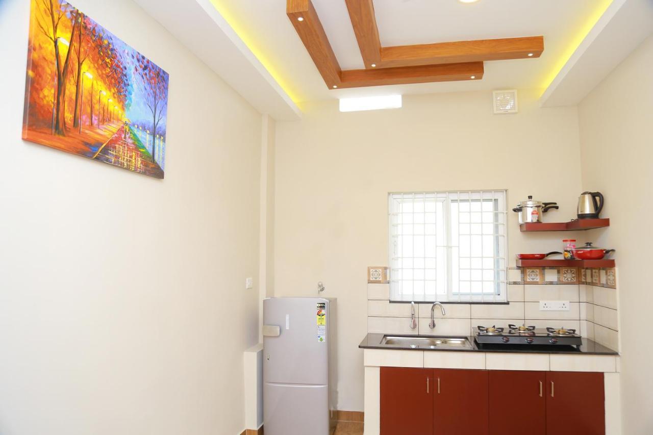 Hotel Metro Residency Kochi Zewnętrze zdjęcie