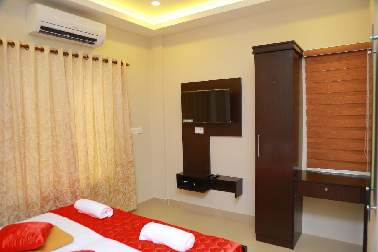 Hotel Metro Residency Kochi Zewnętrze zdjęcie