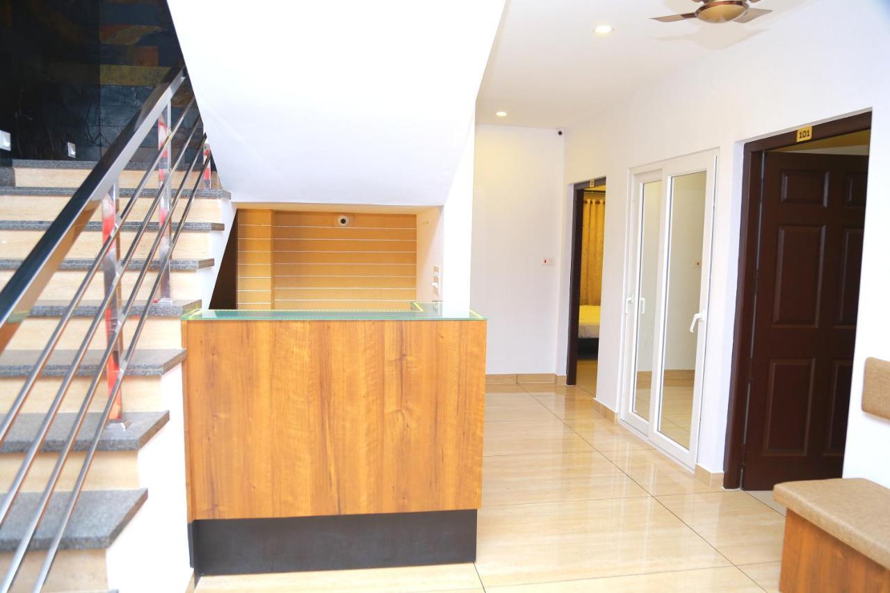 Hotel Metro Residency Kochi Zewnętrze zdjęcie