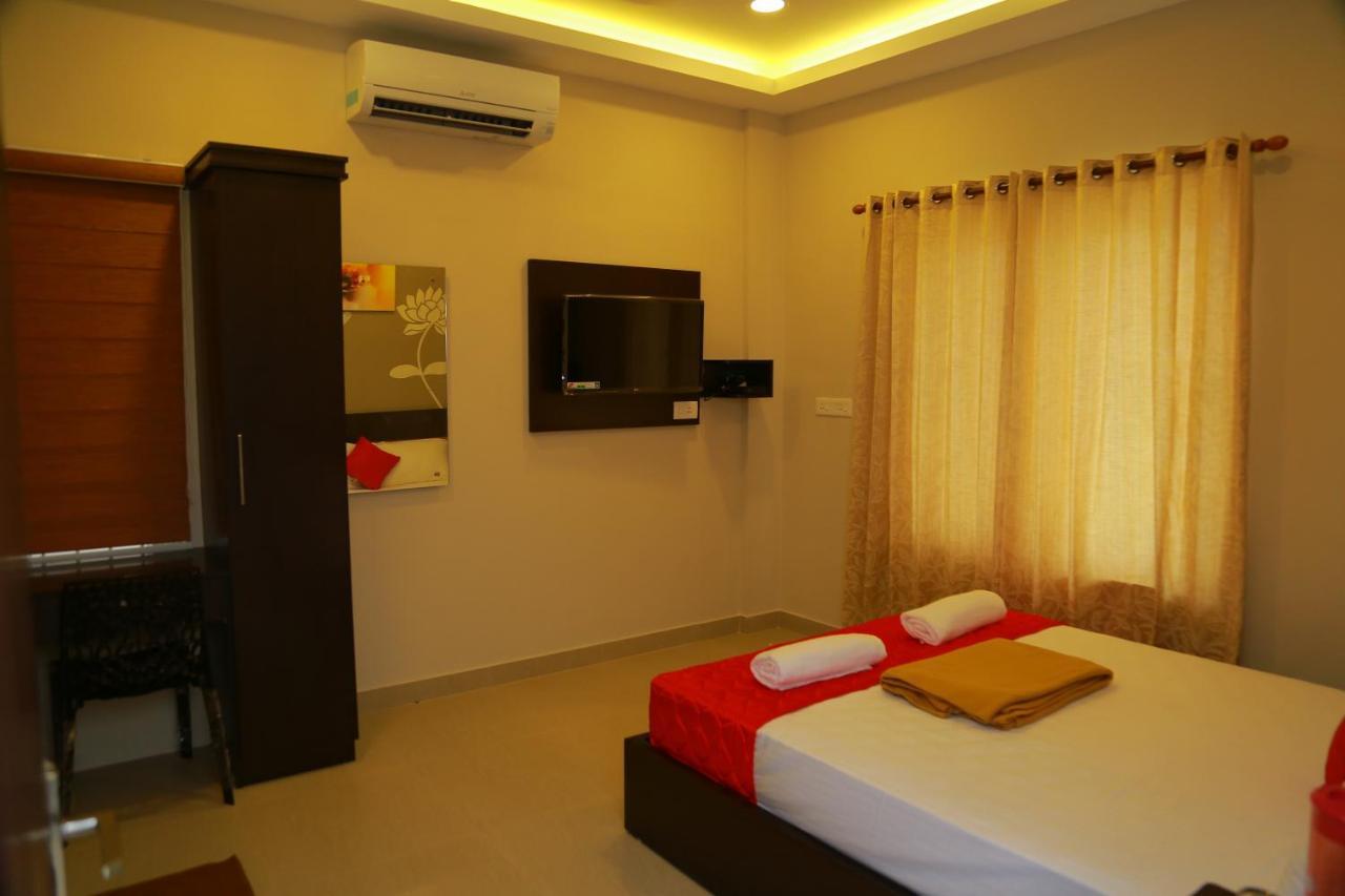 Hotel Metro Residency Kochi Zewnętrze zdjęcie